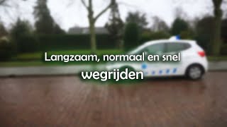 Wegrijden leren auto  Langzaam normaal en snel wegrijden [upl. by Ajed]